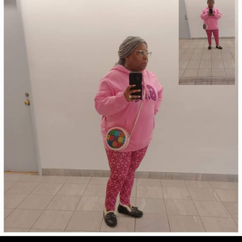 Meet your Posher, Yolanda - Picture 15 of 16